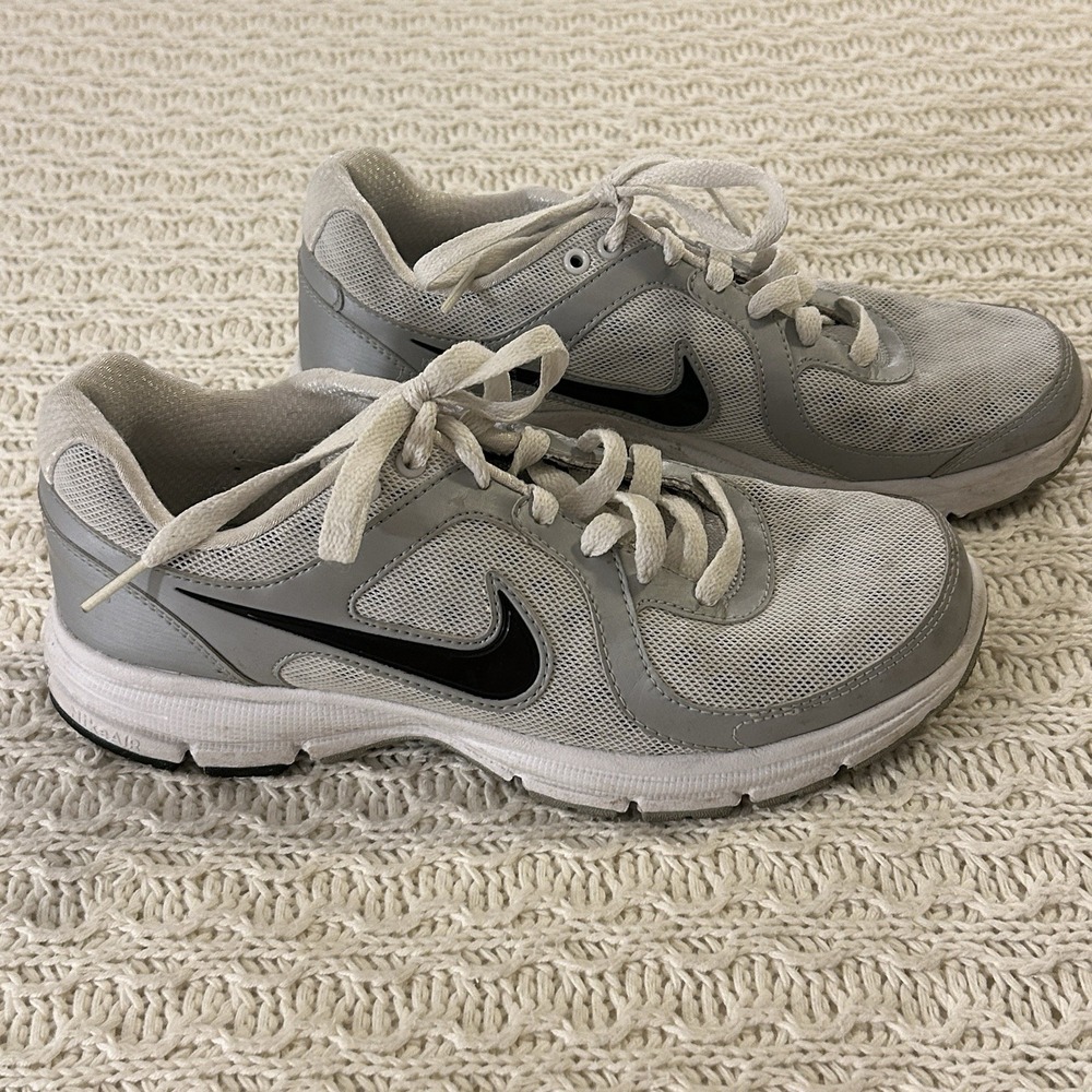 Nike Air Relentless Women's 7.5 Gray Running Training‎ Shoes